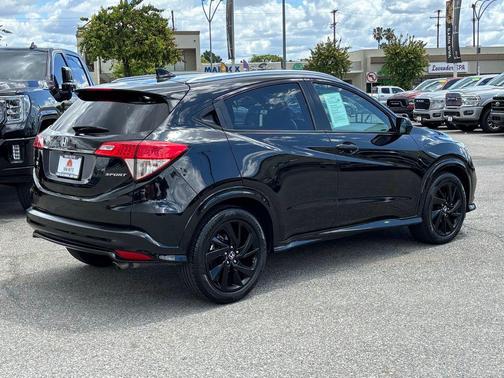 Crystal Black Pearl 2021 Honda HR-V 2WD Sport