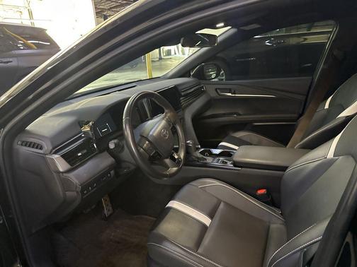 Midnight Black Metallic 2025 Toyota Camry SE