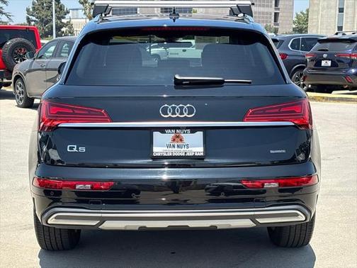 2023 Audi Q5 40 Premium