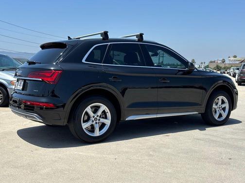 2023 Audi Q5 40 Premium