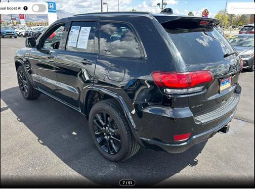2022 Jeep Grand Cherokee Laredo