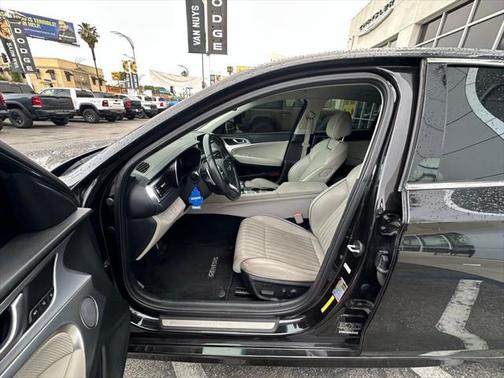 2019 Genesis G70 3.3T Advanced