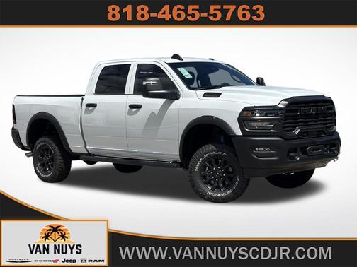 Bright White Clearcoat 2026 RAM 2500 Tradesman Crew Cab 4x4 6'4' Box