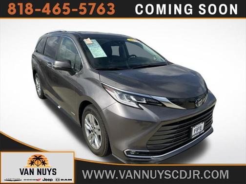 2021 Toyota Sienna Limited 7-Passenger