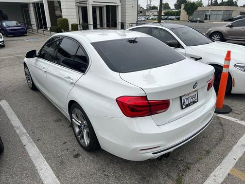 2018 BMW 330 330i