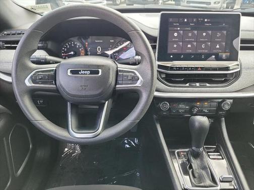 2023 Jeep Compass Sport