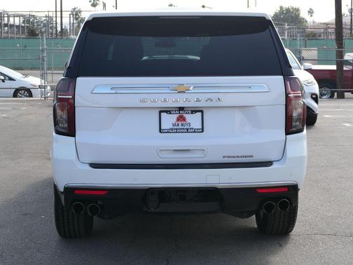 2023 Chevrolet Suburban Premier