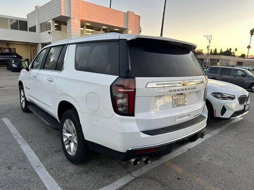 2023 Chevrolet Suburban Premier