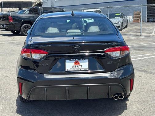 Midnight Black Metallic 2024 Toyota Corolla SE