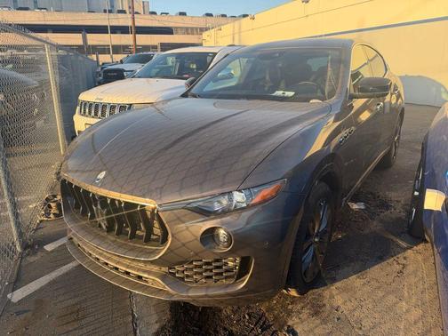 2024 Maserati Levante GT Ultima