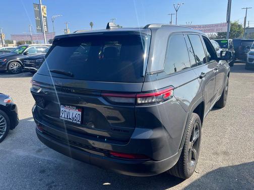 2025 Jeep Grand Cherokee Limited