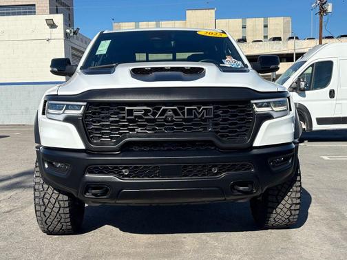 2025 RAM 1500 RHO Crew Cab 4x4 5'7' Box