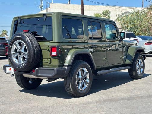 2021 Jeep Wrangler Unlimited Sahara