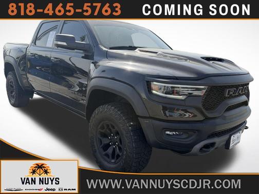 Diamond Black Crystal Pearlcoat 2022 RAM 1500 TRX
