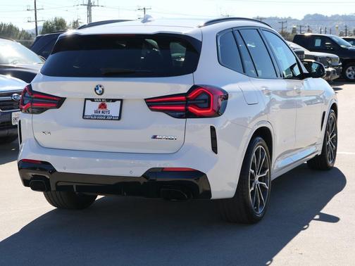 2023 BMW X3 M40i