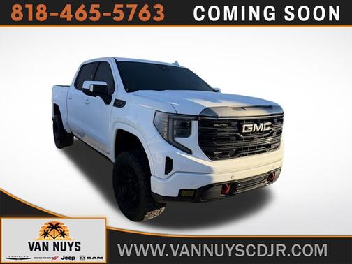 2023 GMC Sierra 1500 AT4