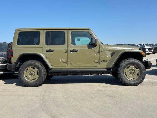 2025 Jeep Wrangler 4xe Willys