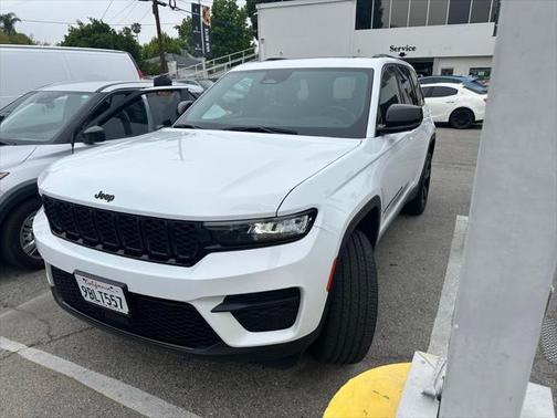 2022 Jeep Grand Cherokee Altitude