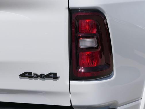 Bright White Clearcoat 2026 RAM 1500 Big Horn/Lone Star