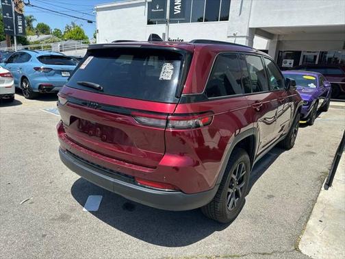 2024 Jeep Grand Cherokee Altitude