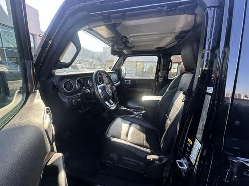 2022 Jeep Gladiator Overland