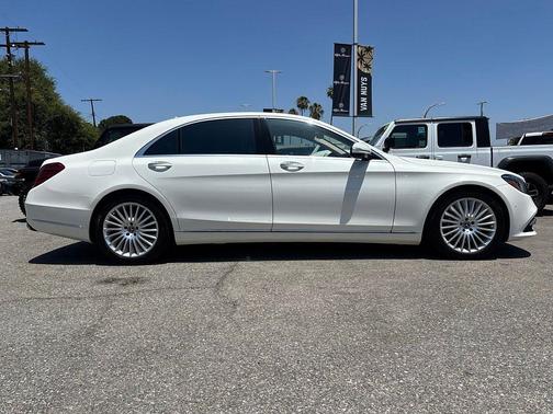designo Diamond White Metallic 2020 Mercedes-Benz S-Class S 560