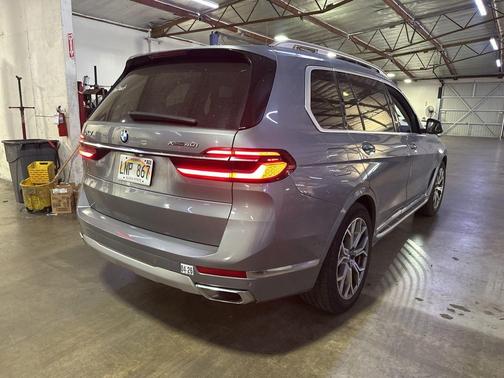 2024 BMW X7 xDrive40i