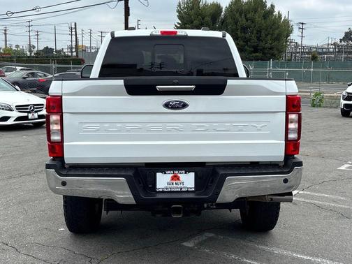 Oxford White 2022 Ford F-250 XLT