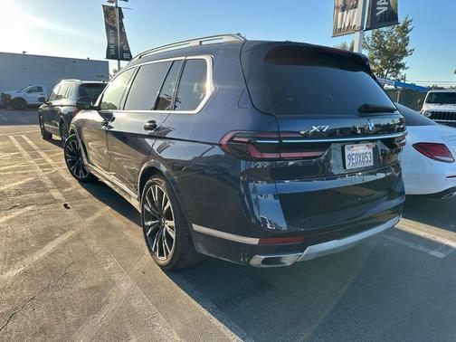 2023 BMW X7 xDrive40i