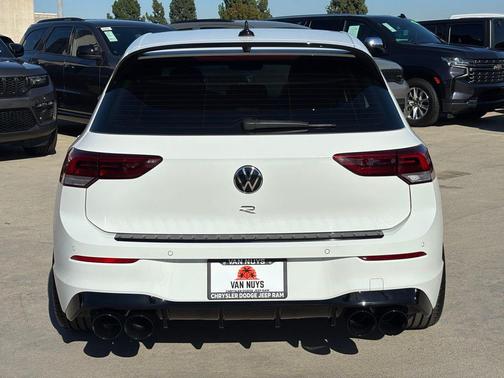 2024 Volkswagen Golf R 2.0T DSG