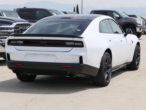 Bright White Clearcoat 2026 Dodge Charger R/T Scat Pack