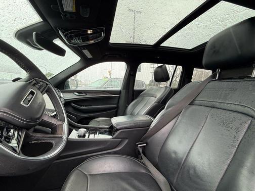 2023 Jeep Grand Cherokee L Overland