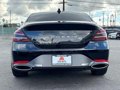 2025 Genesis G70 2.5T RWD