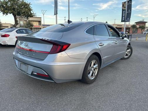 2023 Hyundai SONATA SE