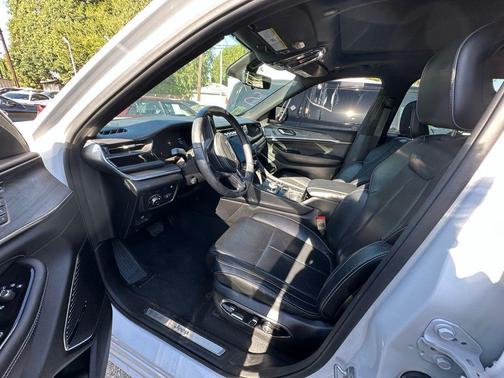 2023 Jeep Grand Cherokee 4xe Overland