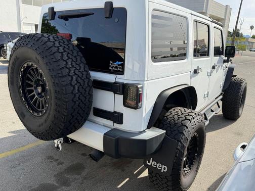 2016 Jeep Wrangler Unlimited Sahara