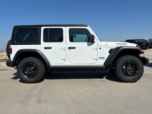 2025 Jeep Wrangler 4xe Willys