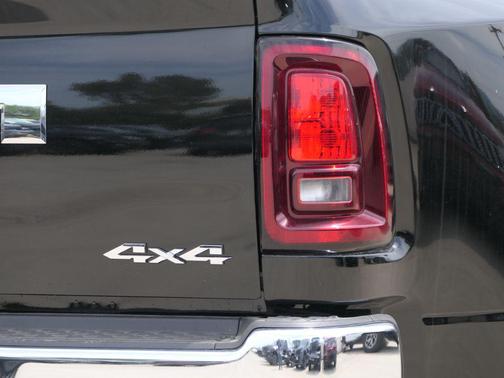 Diamond Black 2026 RAM 3500 Tradesman Crew Cab 4x4 8' Box