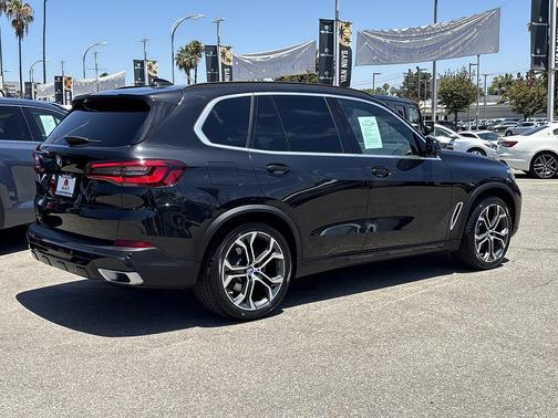 Black Sapphire Metallic 2023 BMW X5 xDrive40i