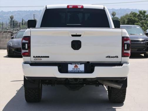 2024 RAM 2500 Laramie Crew Cab 4x4 6'4' Box