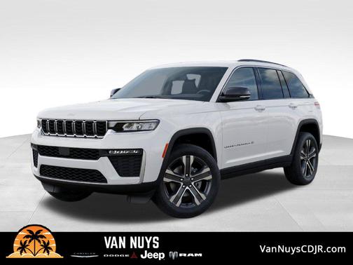Bright White Clearcoat 2027 Jeep Grand Cherokee Limited