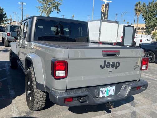 2022 Jeep Gladiator Willys 4x4