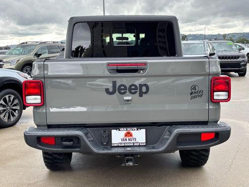 2022 Jeep Gladiator Willys 4x4