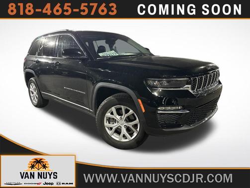 Diamond Black Crystal Pearlcoat 2023 Jeep Grand Cherokee Limited