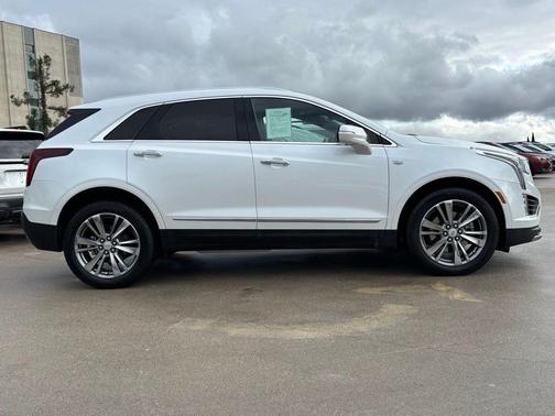 2025 Cadillac XT5 Premium Luxury