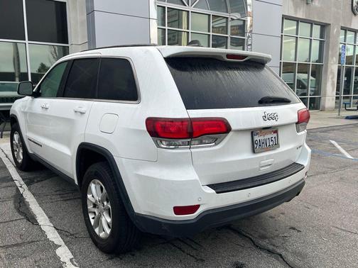 2022 Jeep Grand Cherokee Laredo