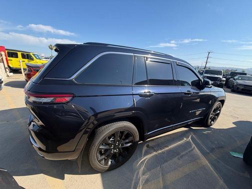 Midnight Sky 2023 Jeep Grand Cherokee 4xe Overland