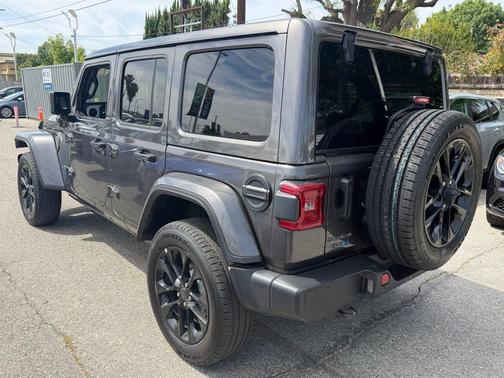 Granite Crystal Metallic Clearcoat 2025 Jeep Wrangler 4xe Sahara