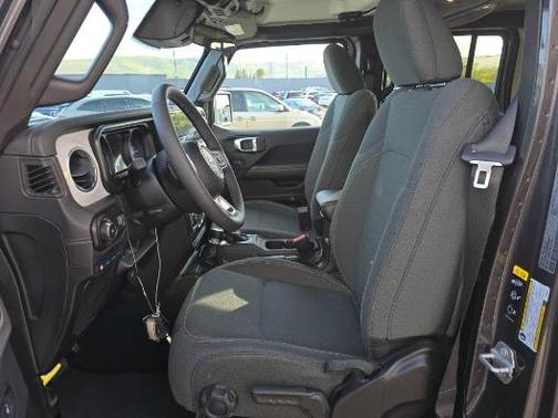 Granite Crystal Metallic Clearcoat 2025 Jeep Wrangler 4xe Sahara