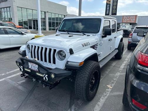 2020 Jeep Gladiator Overland
